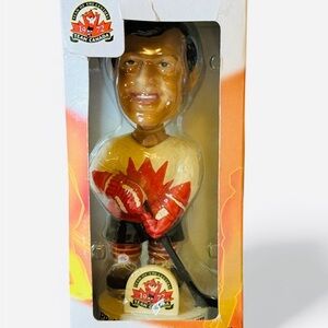 Frank Mahovlich Bobblehead – Team Canada 1972 Summit Series – Hand Painted